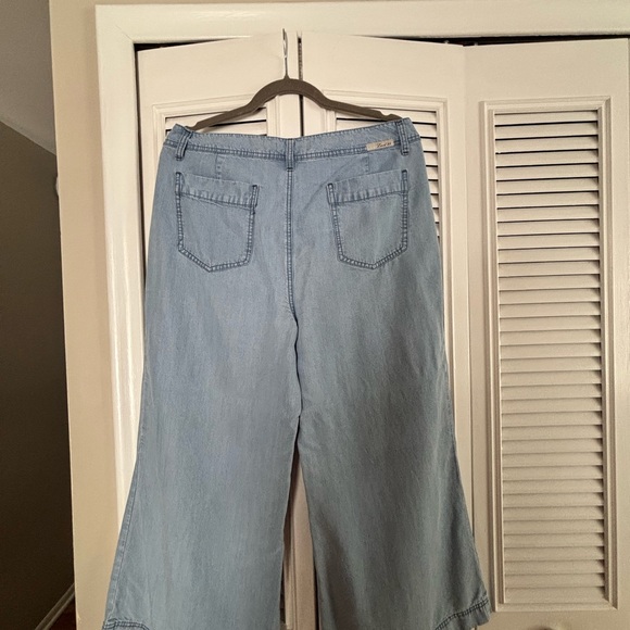 Anthropologie Level 99 Blue Cropped Jeans - Picture 3 of 7